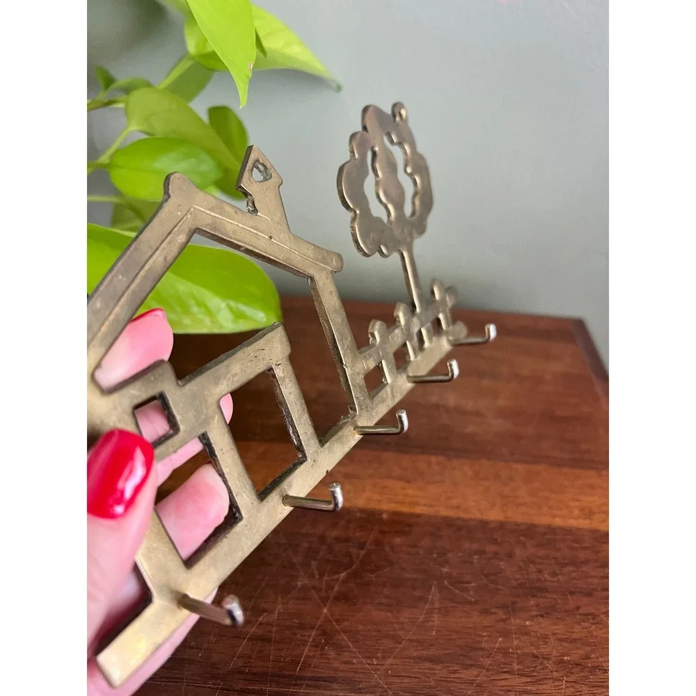 Vintage Brass House Key Rack Wall Mount 5 Hook Cottage Picket Fence Tree Decor
